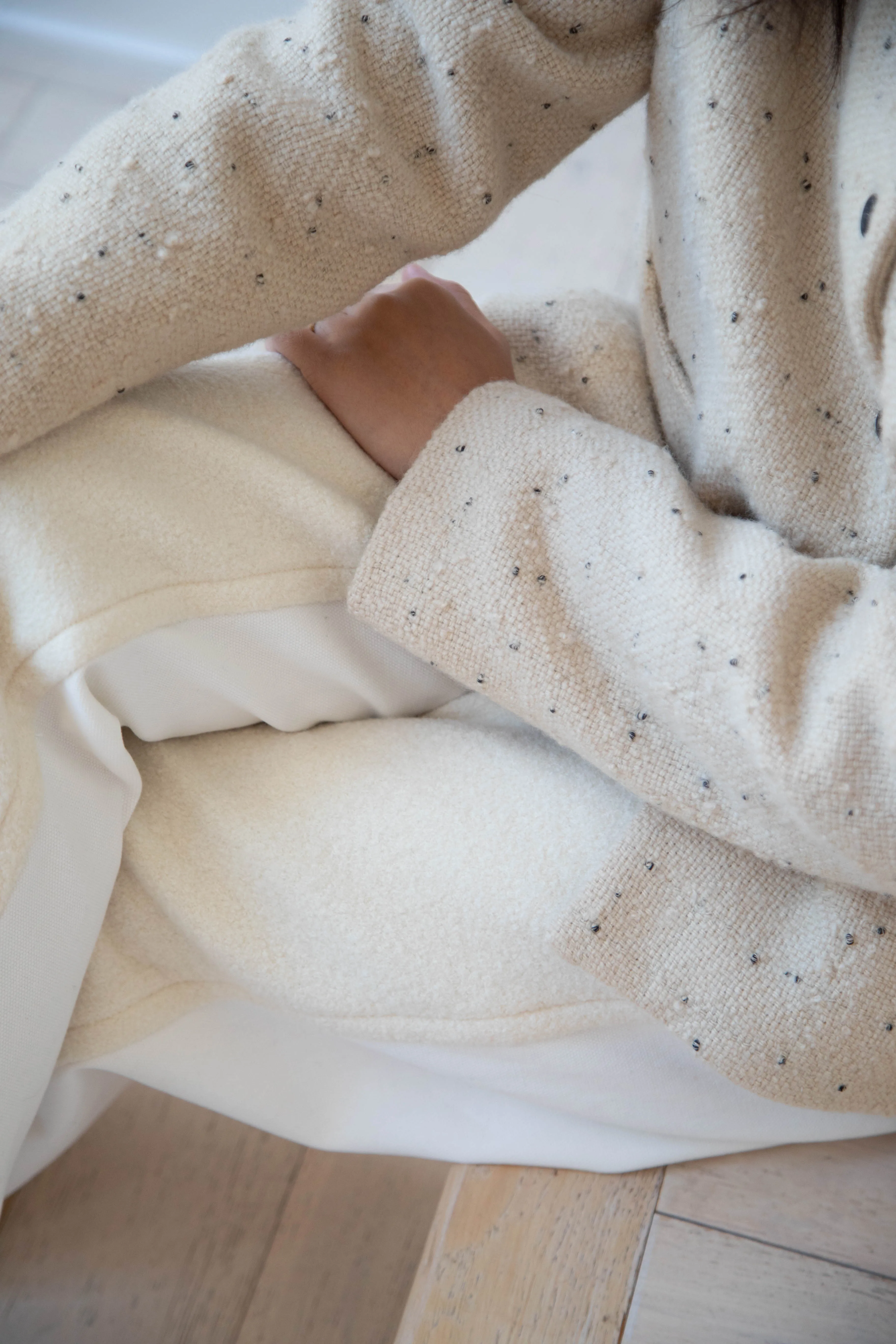 Apuntob | Jacket in Natural with Tweed Dots