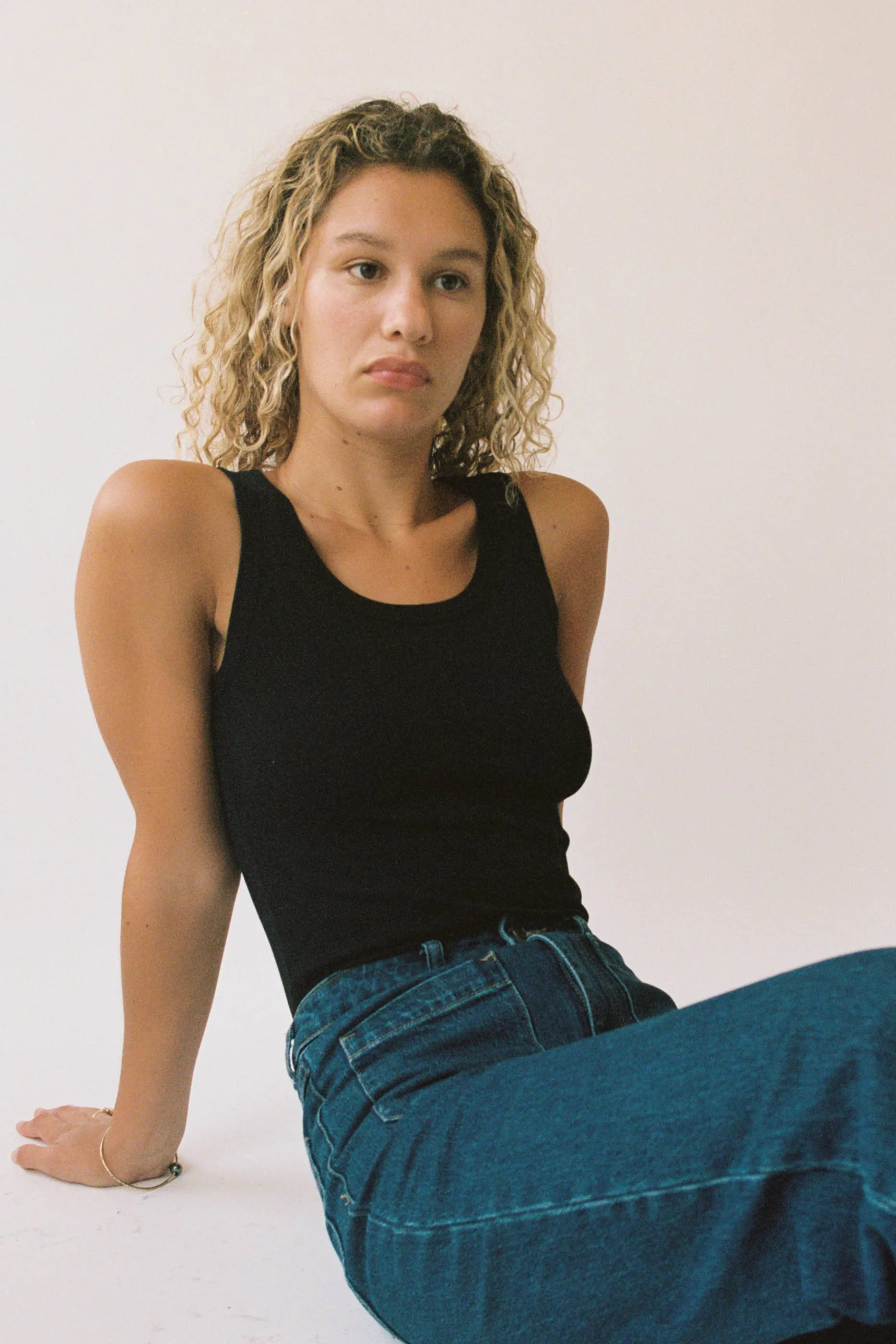 LA RELAXED Organic Rib Tank in BLACK - ( select size )
