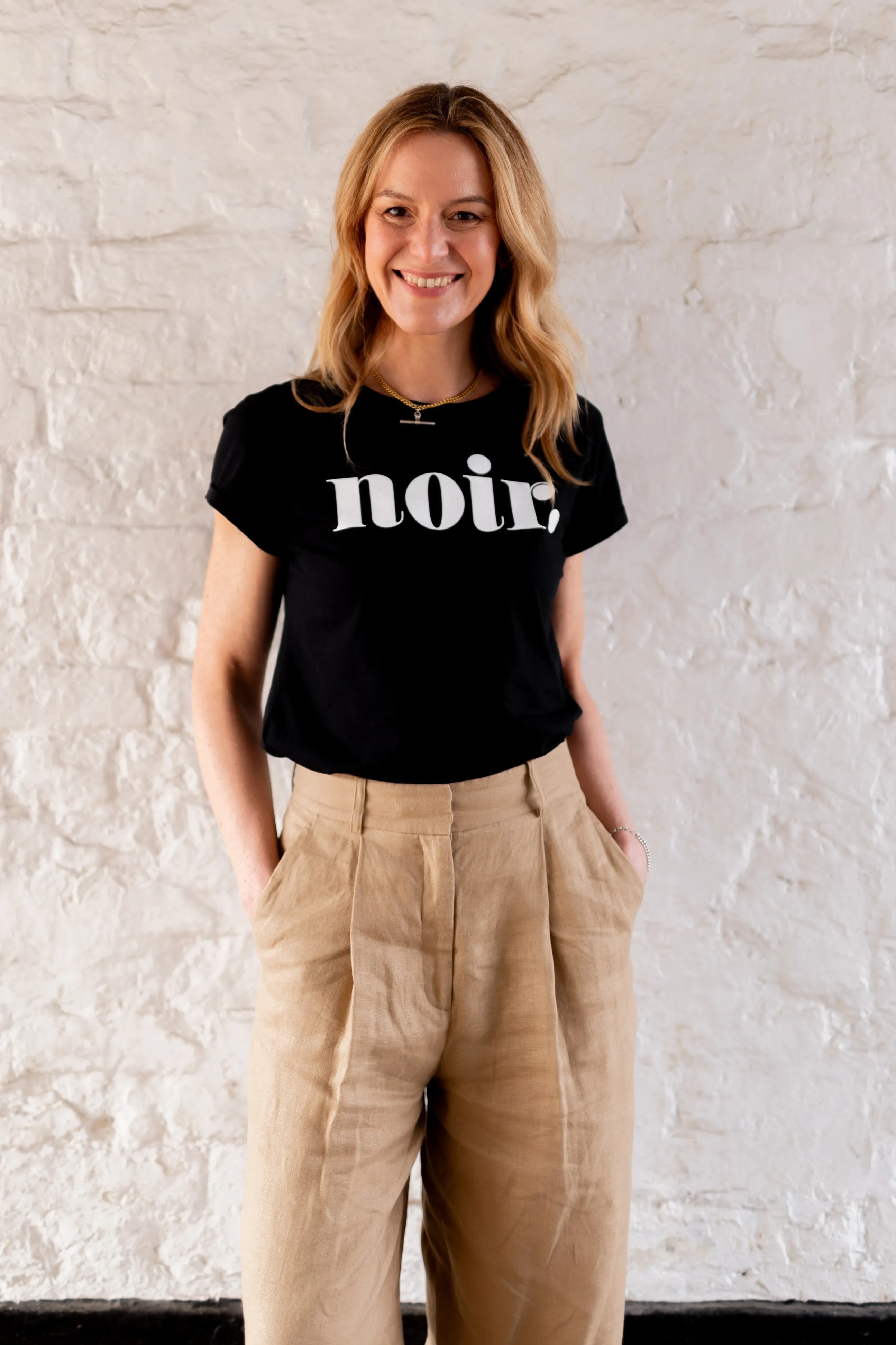 Noir Neat Fit T-Shirt (Black)