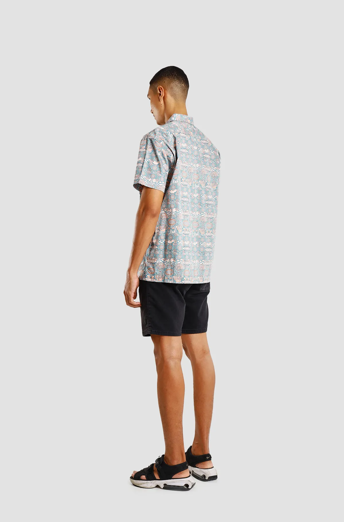 Nusantara Modern Fit Contra Mony in Shell Coral